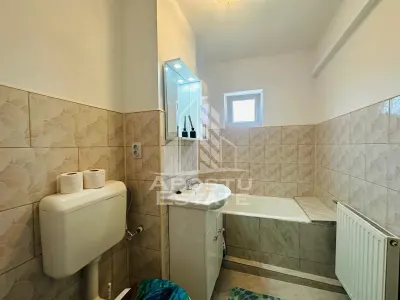 Apartament 2 camera zona Micalaca loc de parcare inclus - foto 5