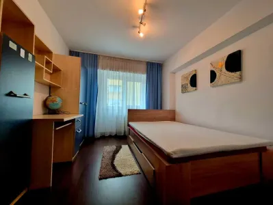 Apartament 4 camere decomandat â€“ Nicolina | 90 mp | Parcare | Renovat 2025 | Pet Friendly - foto 3