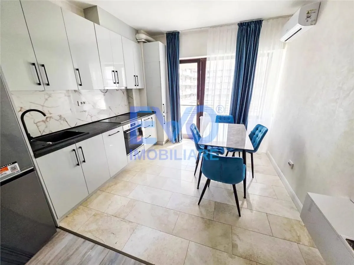 Apartament cu 2 camere, aer conditionat, complex Royal Town Copou - foto 3