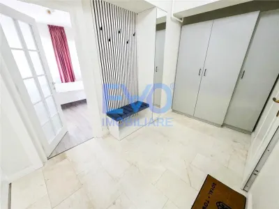 Apartament cu 2 camere, aer conditionat, complex Royal Town Copou - foto 7