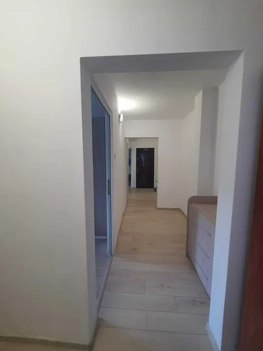Apartament 3 camere â€“ CUG / Selgros | 2 băi | 2 balcoane | Recent renovat - foto 3