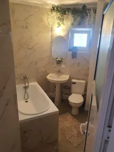 Apartament 3 camere â€“ CUG / Selgros | 2 băi | 2 balcoane | Recent renovat - foto 4