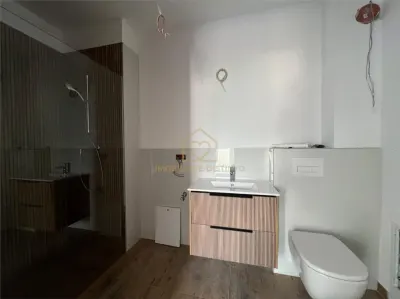 Garsoniera finisata si partial mobilata zona Horia - foto 4