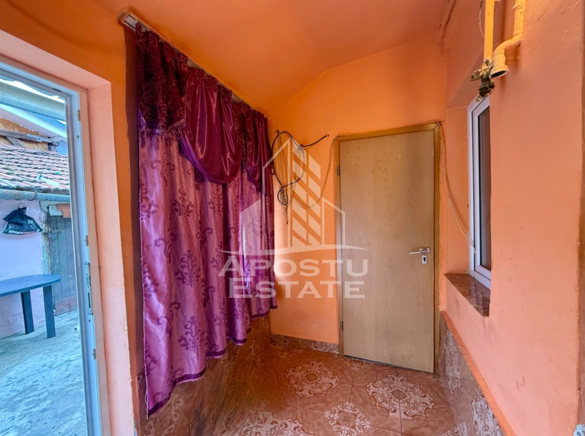 Apartament 2 camere la curte comuna de vanzare, zona Iosefin - Timisoara