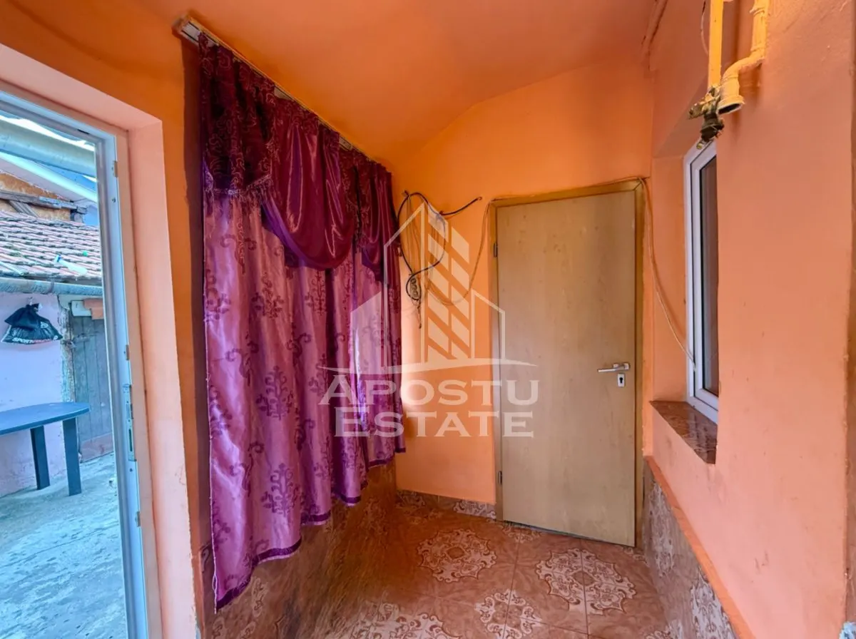 Apartament 2 camere la curte comuna de vanzare, zona Iosefin - foto 1
