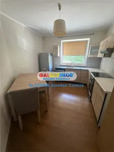 Inchiriere 3 camere in vila/ tot etajul 1/ sp.95mp - foto 4