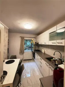 Apartament 3 camere in Ploiesti, zona Malu Rosu - foto 6