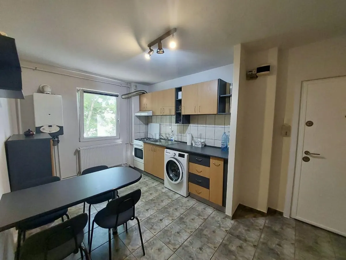 GHEORGHE LAZAR - APARTAMENT 2 CAMERE DE INCHIRIAT - CENTRALA PROPRIE - foto 5