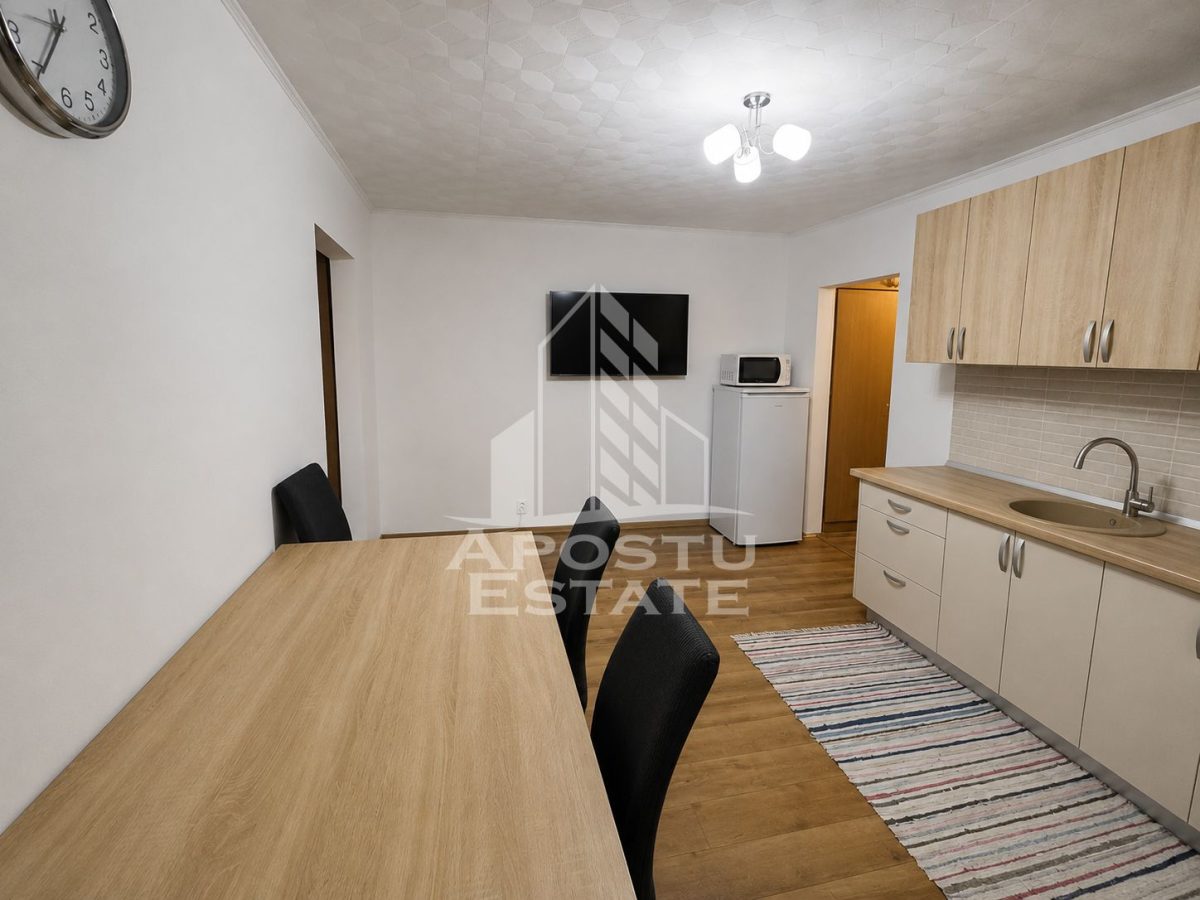 Apartament de vanzare cu 2 camere, semidecomandat, zona Soarelui - Timisoara