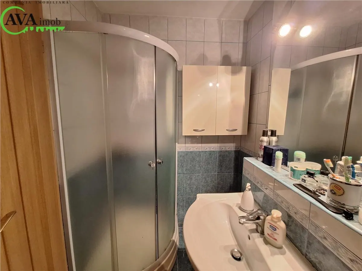 Apartament 2 camere decomandat ,nemobilata, zona Mioritei - foto 7