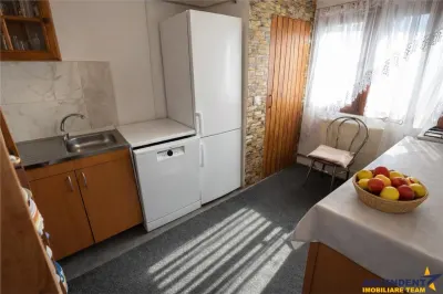 Proprietate 3 camere + studio independent, gradina, curte, Cristesti, Mures - foto 11