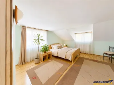 Casa cu 6 camere, 600 mp teren, pomi fructiferi, toate utilitatile, Stupini, Brasov - foto 14