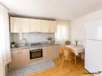 Casa cu 6 camere, 600 mp teren, pomi fructiferi, toate utilitatile, Stupini, Brasov - foto 4