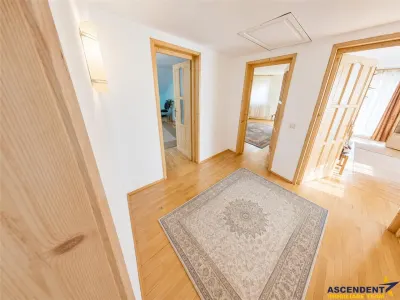 Casa cu 6 camere, 600 mp teren, pomi fructiferi, toate utilitatile, Stupini, Brasov - foto 5