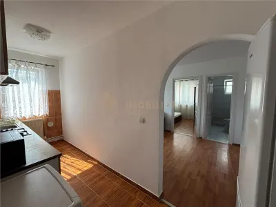 Chirie -Apartament 2 camere - foto 3