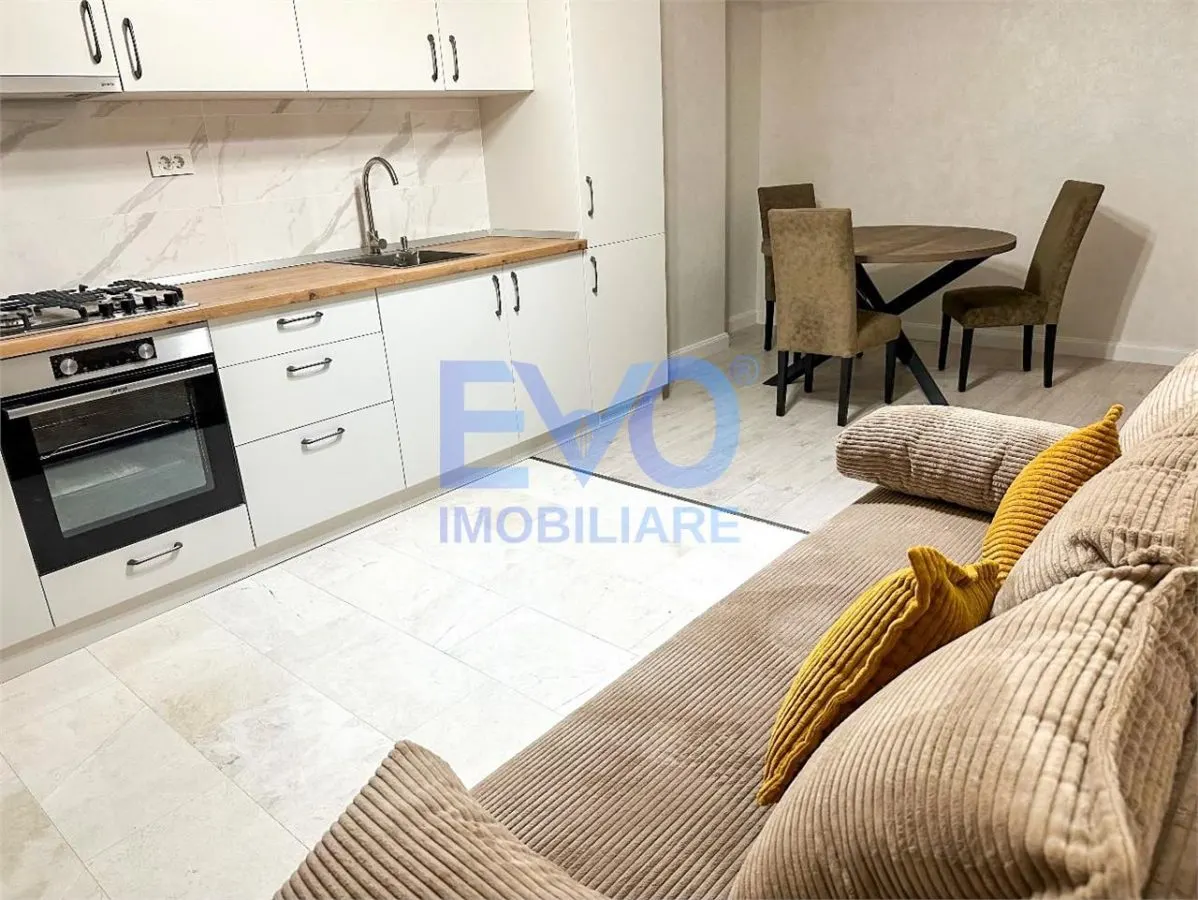 Apartament cu 2 camere, prima inchiriere, complex Royal Town Copou - foto 4