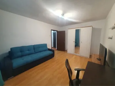 Apartament 2 camere decomandat, 52 mp, Bulevardul Independenței, UMF, disponibil imediat - Iasi
