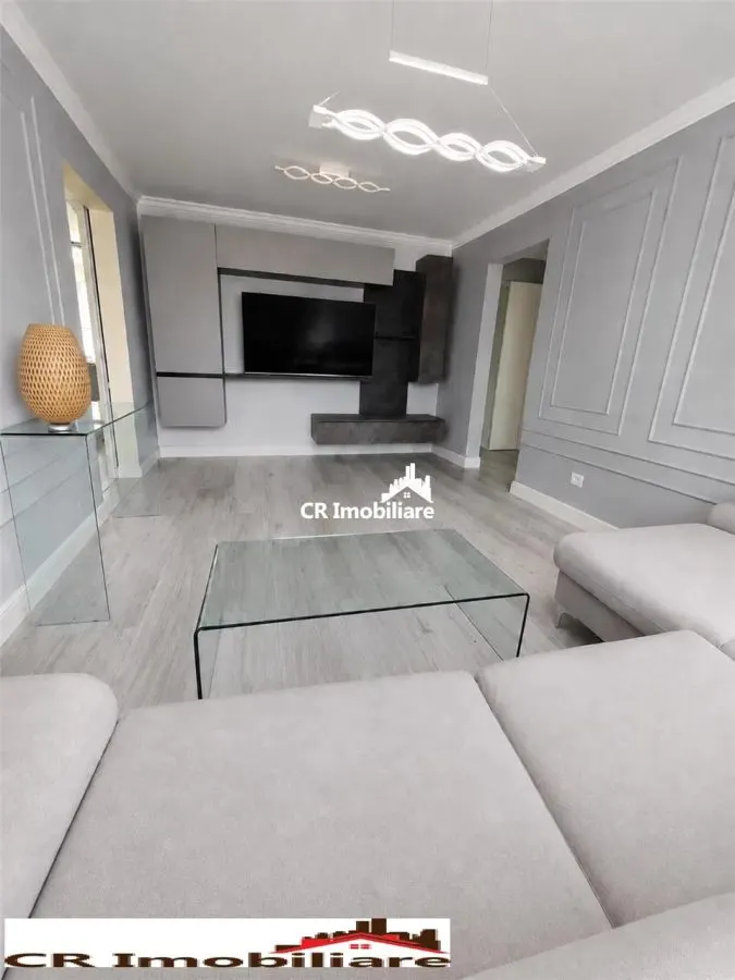 Apartament 3 camere Titan Centrala Proprie Renovat Premium - foto 2