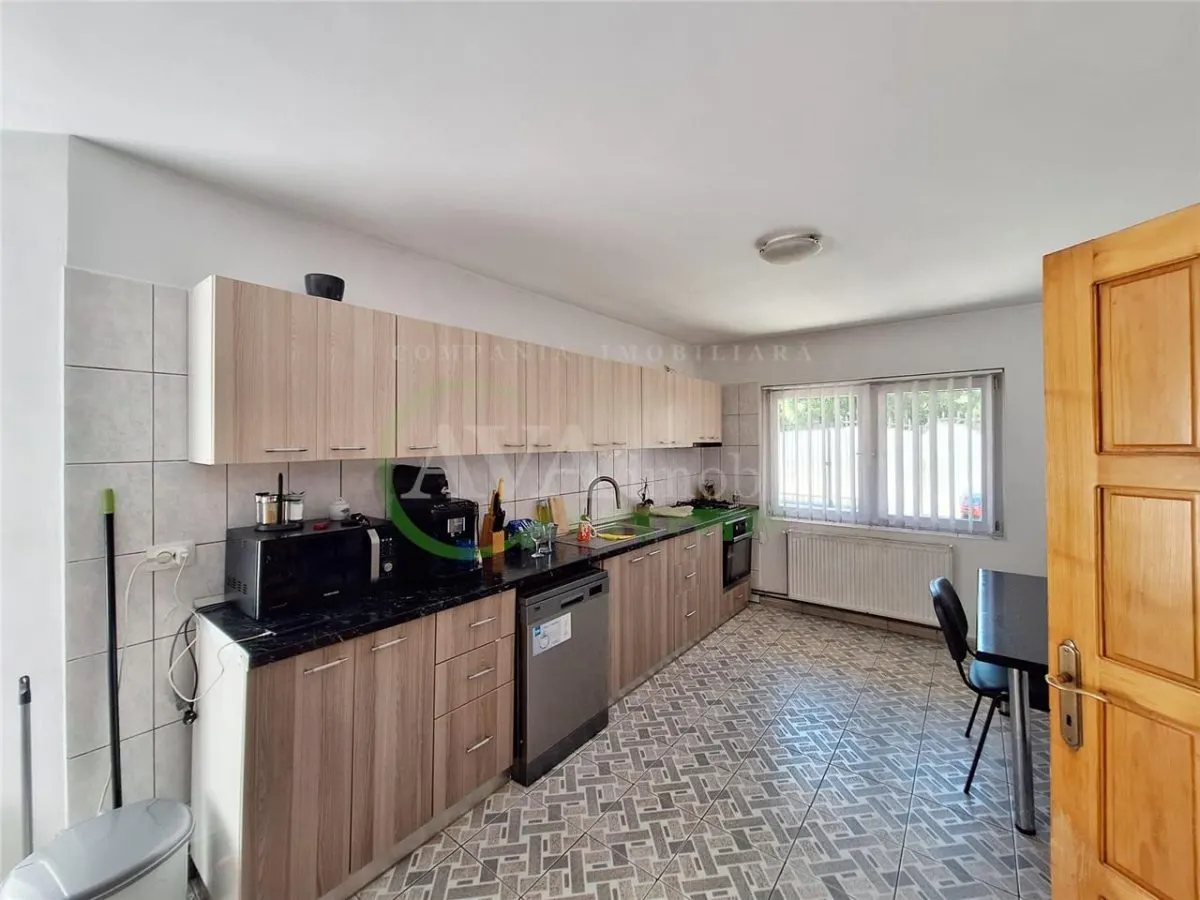 Casa 4 camere, 3 dormitoare, foisor si garaj | Teren 500 mp– Zona CFR - foto 2