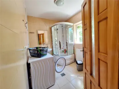 Casa 4 camere, 3 dormitoare, foisor si garaj | Teren 500 mp– Zona CFR - foto 4