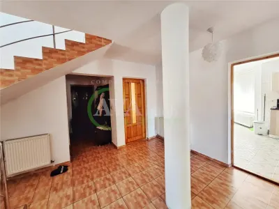 Casa 4 camere, 3 dormitoare, foisor si garaj | Teren 500 mp– Zona CFR - foto 5