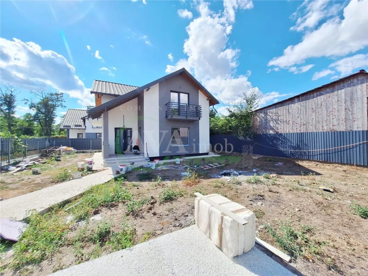 Vila noua din caramida, 130 mp utili – Teren 430 mp | Semineu- Zona Ura - foto 1