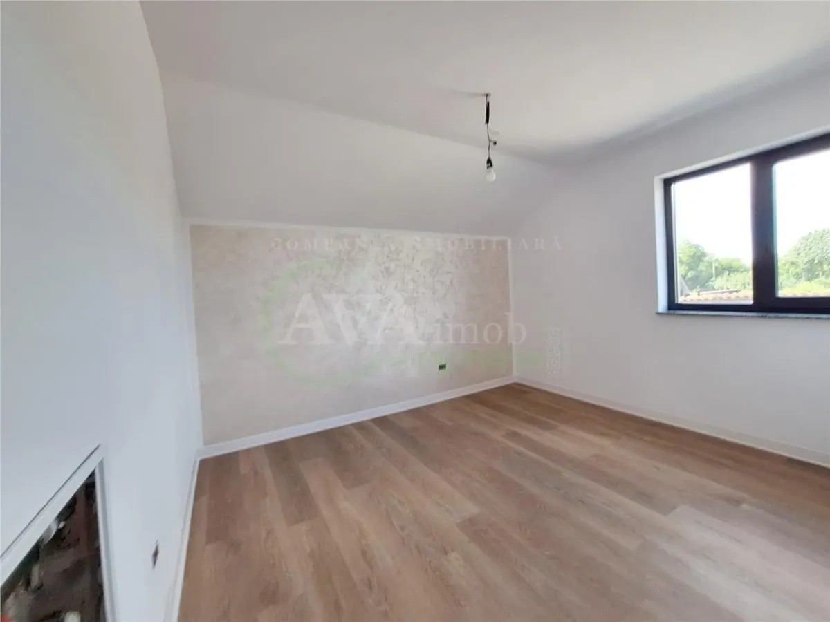 Vila noua din caramida, 130 mp utili – Teren 430 mp | Semineu- Zona Ura - foto 15