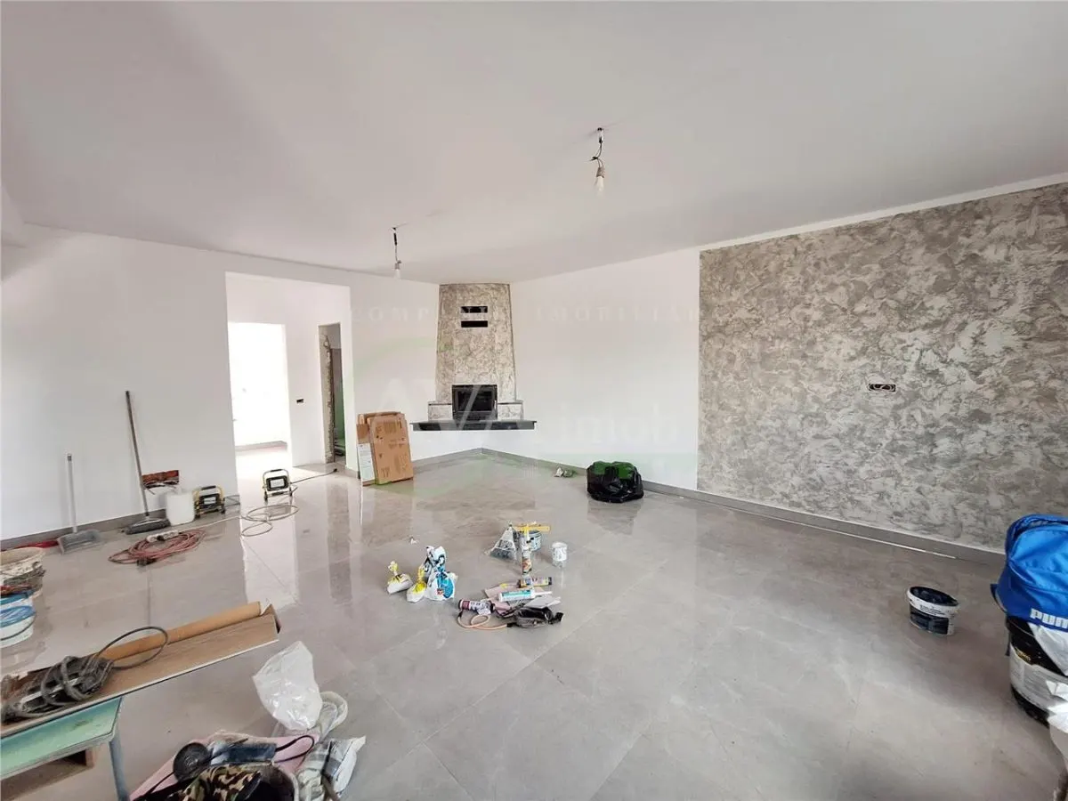 Vila noua din caramida, 130 mp utili – Teren 430 mp | Semineu- Zona Ura - foto 3