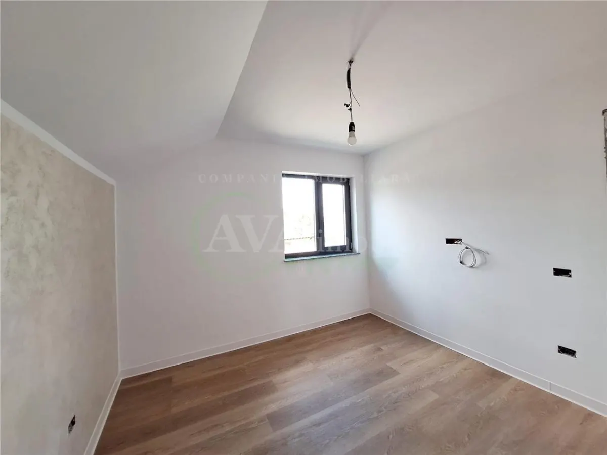 Vila noua din caramida, 130 mp utili – Teren 430 mp | Semineu- Zona Ura - foto 10