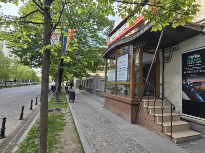 Spațiu comercial ultracentral | Piața Unirii | 56 mp | Parter + Etaj | Vad pietonal premium - foto 2