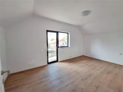 Vila noua din caramida, 130 mp utili â€“ Teren 480 mp | Zona Ura - foto 12