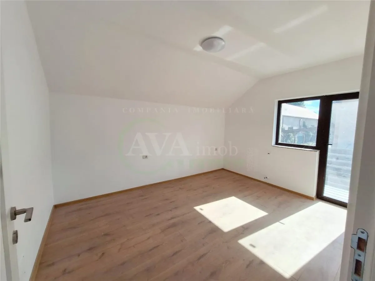 Vila noua din caramida, 130 mp utili â€“ Teren 480 mp | Zona Ura - foto 16