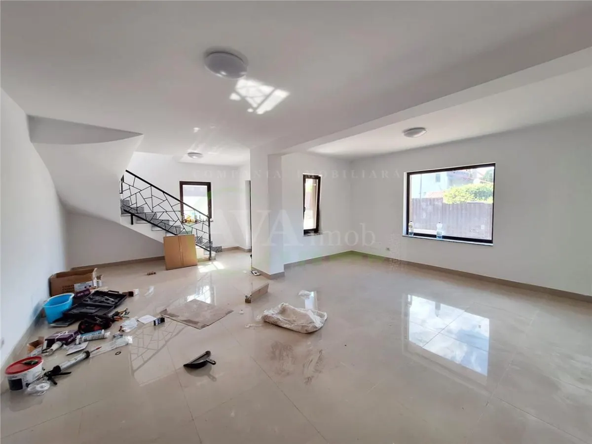 Vila noua din caramida, 130 mp utili â€“ Teren 480 mp | Zona Ura - foto 3