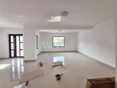 Vila noua din caramida, 130 mp utili â€“ Teren 480 mp | Zona Ura - foto 4
