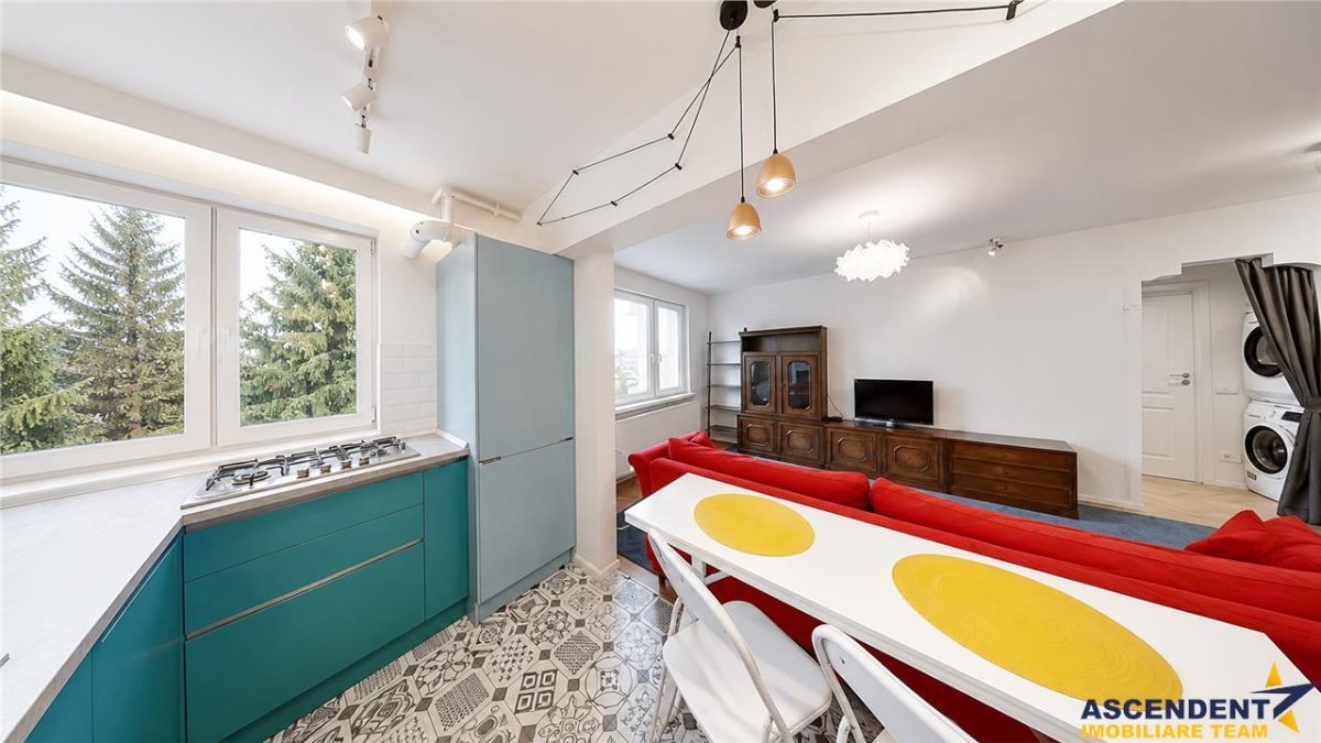Vedere spre gradina, decomandat si renovat, Centrul Civic, Brasov - Brasov