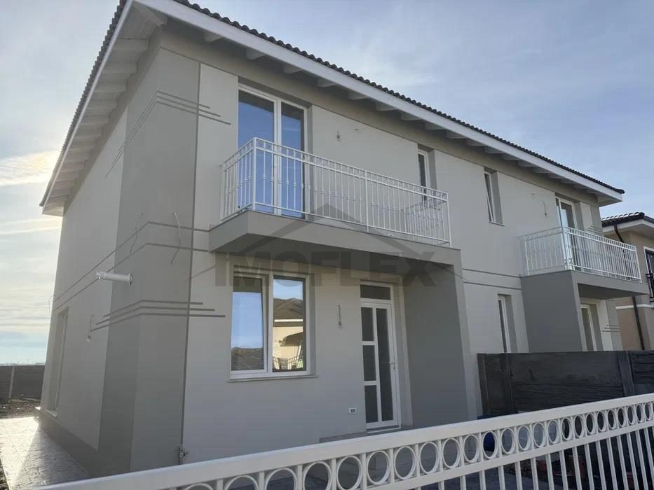 Duplex in stil neoclasic de vanzare in Giroc, zona Esso Comision 0% - Giroc
