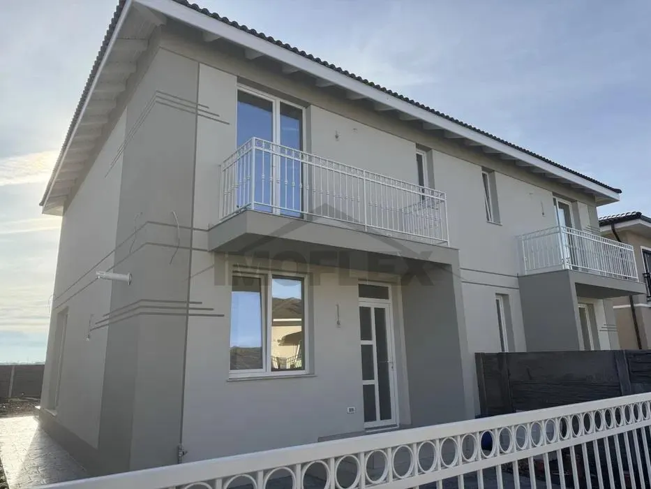 Duplex in stil neoclasic de vanzare in Giroc, zona Esso Comision 0% - foto 1