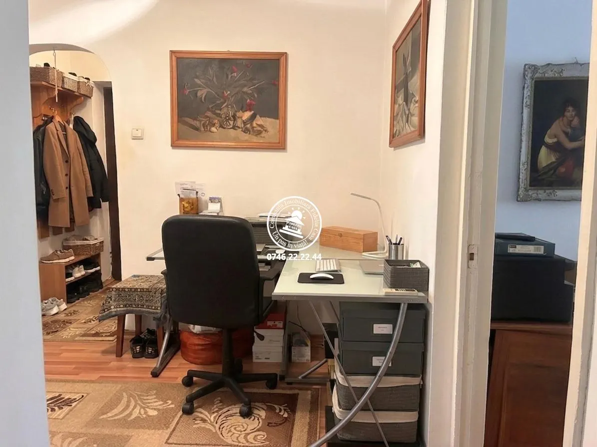 Apartament 3 camere decomandat Centru -Tg Cucu - foto 8