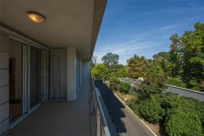 Vanzare apartament 4 camere | spectaculos | Primăverii | vedere la Lac | parcare subterană | 188mp utili | oferta unică | - foto 16