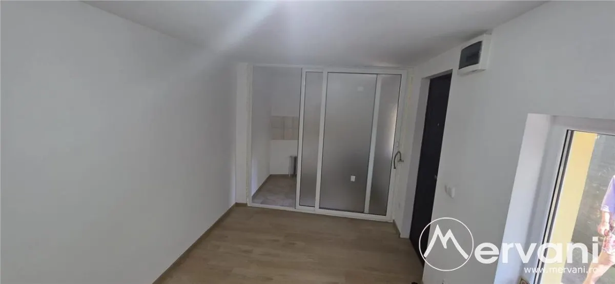 Casa cu 2 camere de vanzare in Campina - foto 6
