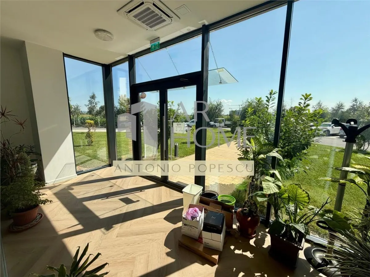 Spatiu comercial, parter de bloc, in Ploiesti, cartier Albert. - foto 1
