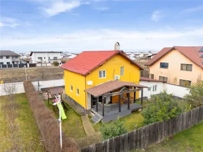 Casa individuala 4 camere cu garaj si curte | Sanpetru - foto 11