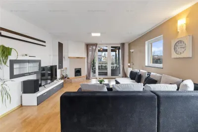 Casa individuala 4 camere cu garaj si curte | Sanpetru - foto 15