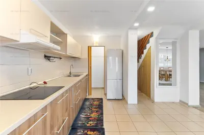 Casa individuala 4 camere cu garaj si curte | Sanpetru - foto 19