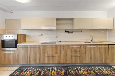 Casa individuala 4 camere cu garaj si curte | Sanpetru - foto 20