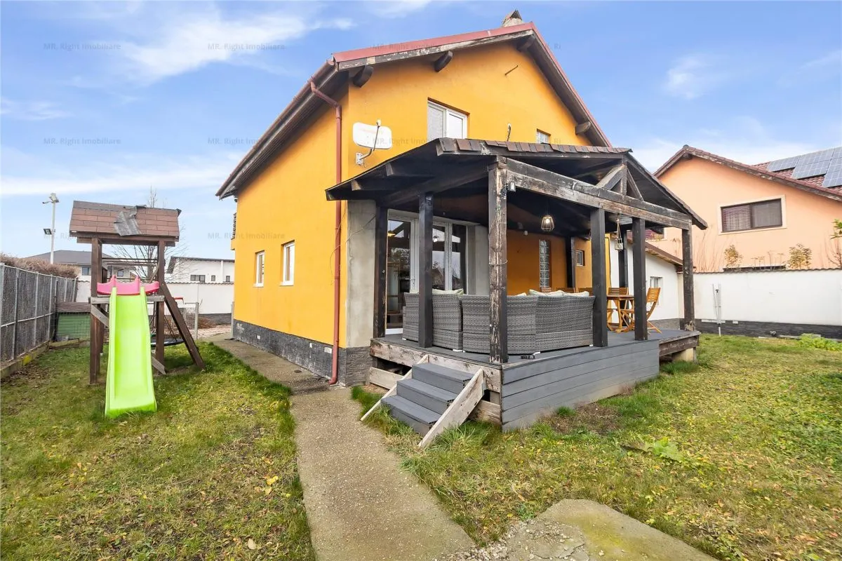 Casa individuala 4 camere cu garaj si curte | Sanpetru - foto 10