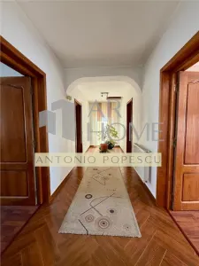 Vila 4 camere, in Ploiesti, zona Albert. - foto 29