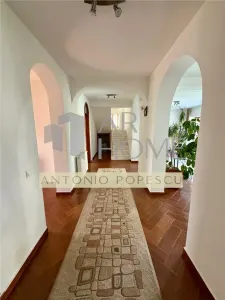 Vila 4 camere, in Ploiesti, zona Albert. - foto 6