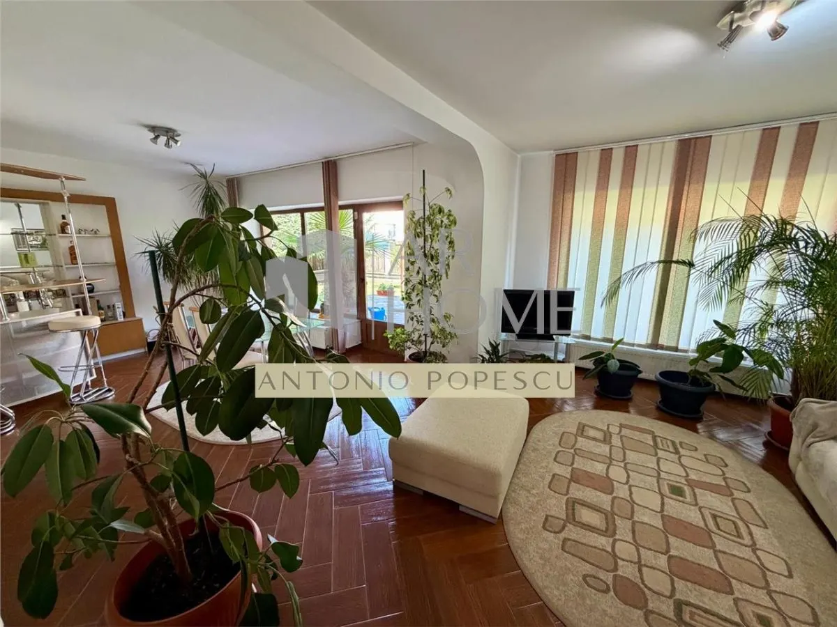 Vila 4 camere, in Ploiesti, zona Albert. - foto 8