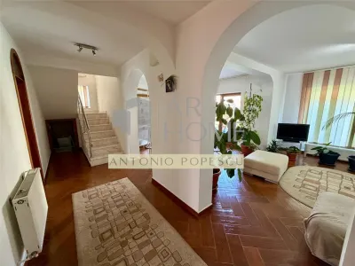 Vila 4 camere, in Ploiesti, zona Albert. - foto 9